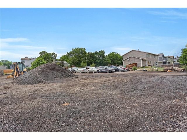 8508 S Saulsbury St, Littleton, CO 80128