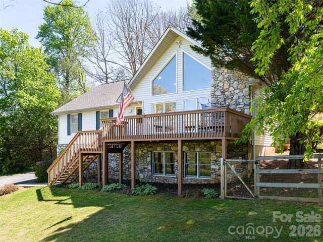 15 Tiffany Lane, Asheville, NC 28804