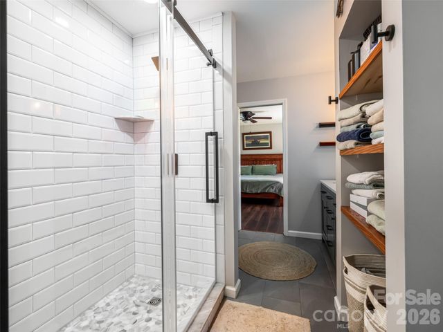 15 Tiffany Lane, Asheville, NC 28804