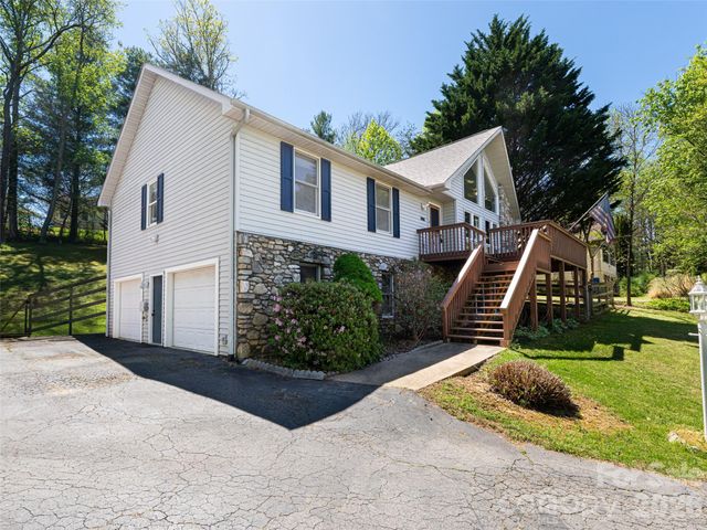 15 Tiffany Lane, Asheville, NC 28804
