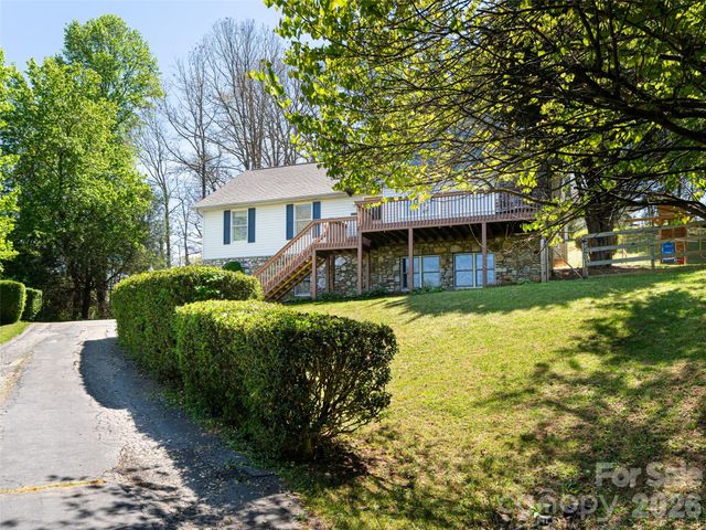15 Tiffany Lane, Asheville, NC 28804