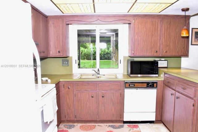 3634 Lowson Boulevard, Delray Beach, FL 33445