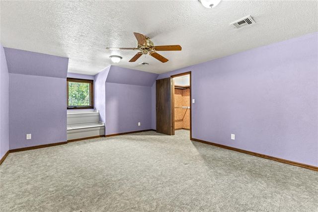 2442 Edgewood Drive, Enid, OK 73703