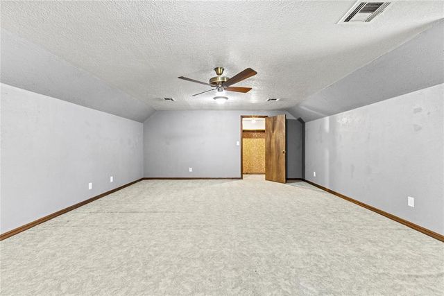 2442 Edgewood Drive, Enid, OK 73703