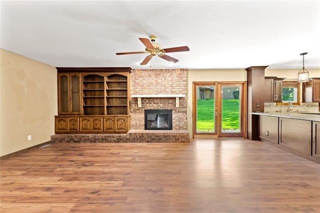 2442 Edgewood Drive, Enid, OK 73703