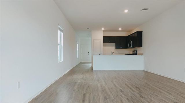 7400 Tonka LN, Austin, TX 78744