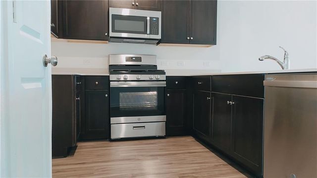 7400 Tonka LN, Austin, TX 78744