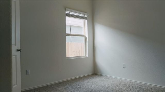 7400 Tonka LN, Austin, TX 78744