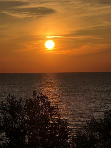 1802 Lakeshore Drive 6, Saint Joseph, MI 49085