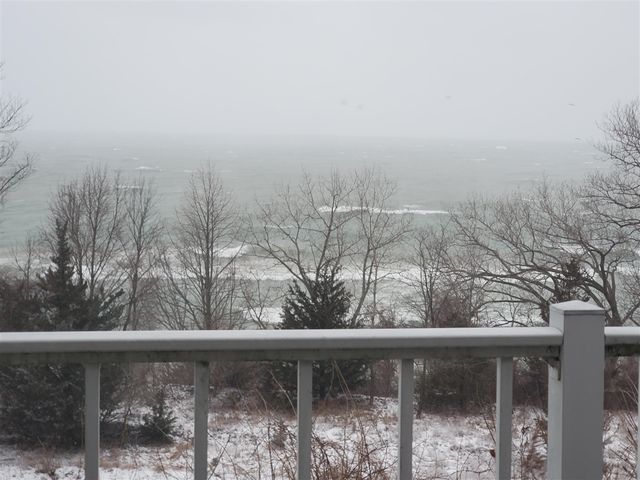 1802 Lakeshore Drive 6, Saint Joseph, MI 49085