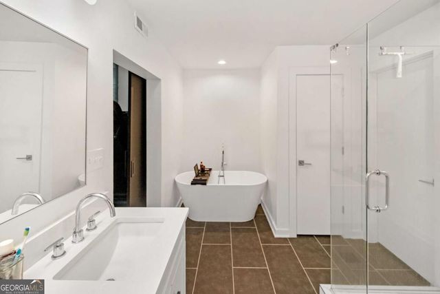 260 18TH Street 10327, Atlanta, GA 30363