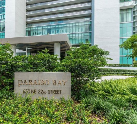 650 NE 32nd St 3106, Miami, FL 33137