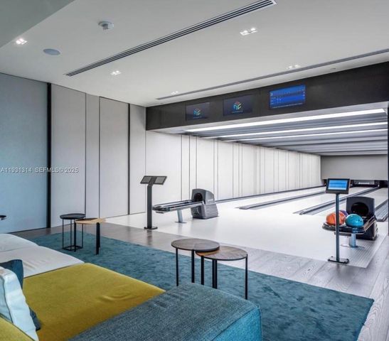 650 NE 32nd St 3106, Miami, FL 33137