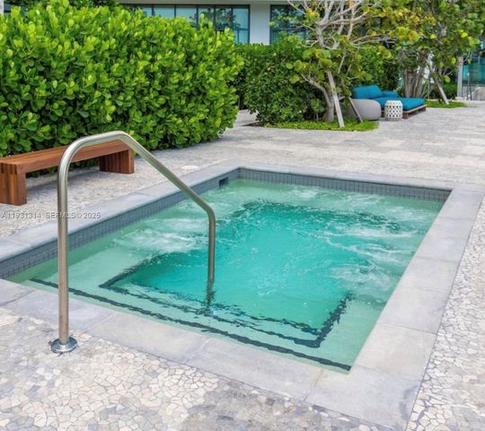 650 NE 32nd St 3106, Miami, FL 33137