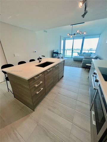 650 NE 32nd St 3106, Miami, FL 33137