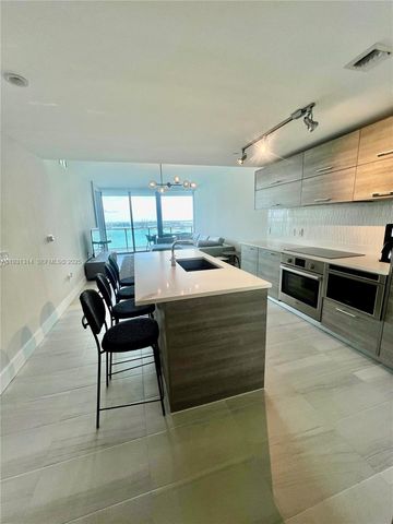 650 NE 32nd St 3106, Miami, FL 33137