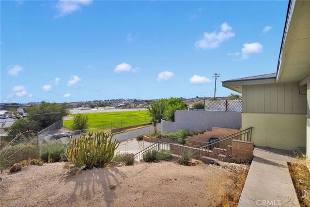 433 Highland Avenue, Barstow, CA 92311
