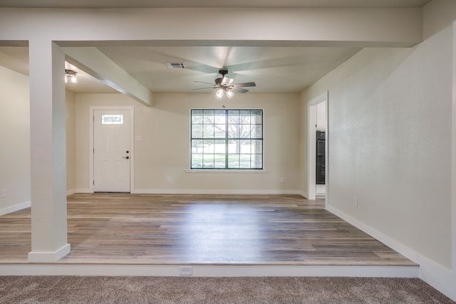 1009 Abbie Lane, Glen Rose, TX 76043