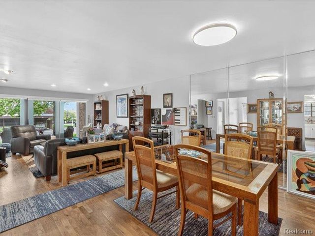 29539 Pine Ridge Circle, Farmington Hills, MI 48331