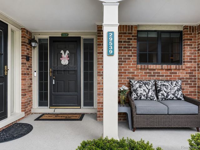 29539 Pine Ridge Circle, Farmington Hills, MI 48331