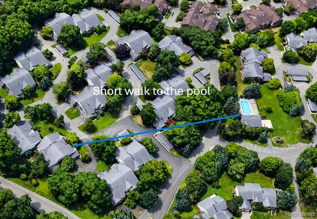 29539 Pine Ridge Circle, Farmington Hills, MI 48331