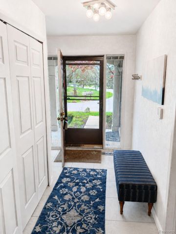 29539 Pine Ridge Circle, Farmington Hills, MI 48331