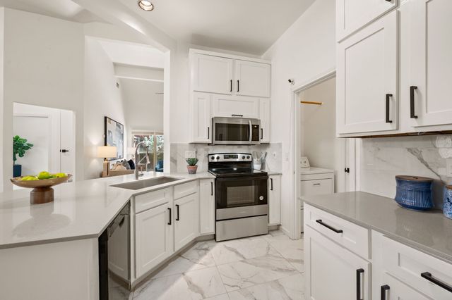 2140 Falcon Ridge Drive, Carrollton, TX 75010