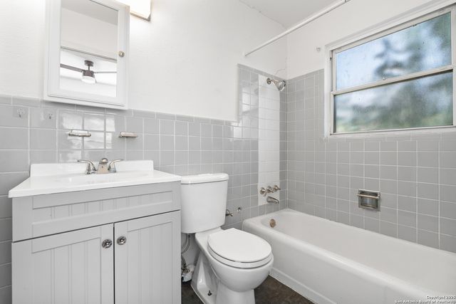 231 Craigmont, San Antonio, TX 78213
