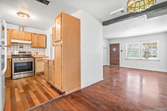 231 Craigmont, San Antonio, TX 78213
