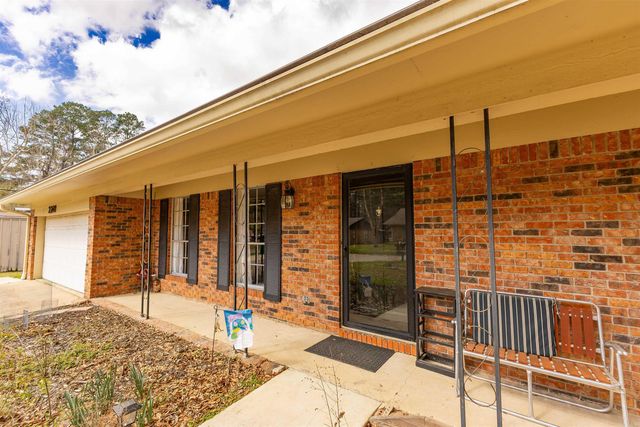 2208 Heron Drive, El Dorado, AR 71730