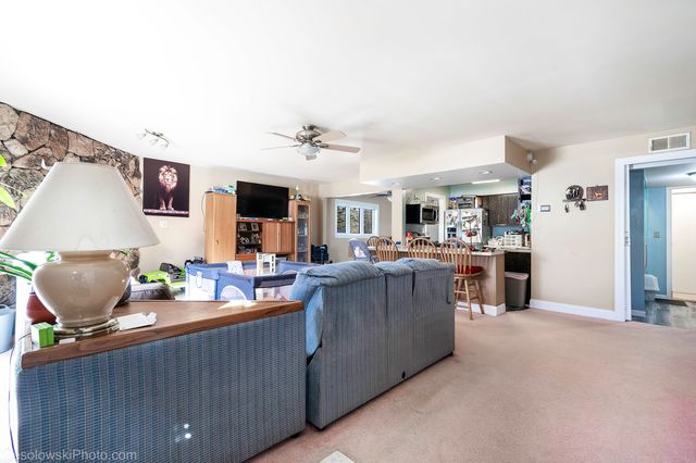 8721 W 169th Street, Orland Park, IL 60462