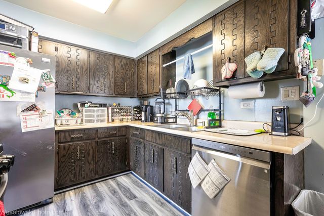 8721 W 169th Street, Orland Park, IL 60462