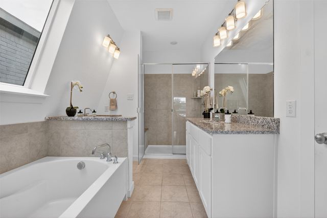340 Oakbend Drive, Lewisville, TX 75067