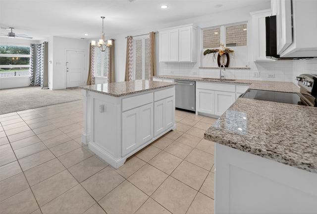 340 Oakbend Drive, Lewisville, TX 75067