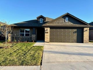 3220 Pagoda Pead Drive, Yukon, OK 73099