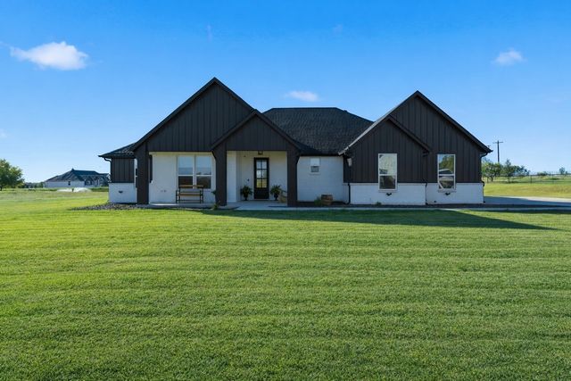 100 Buddy Court, Millsap, TX 76066