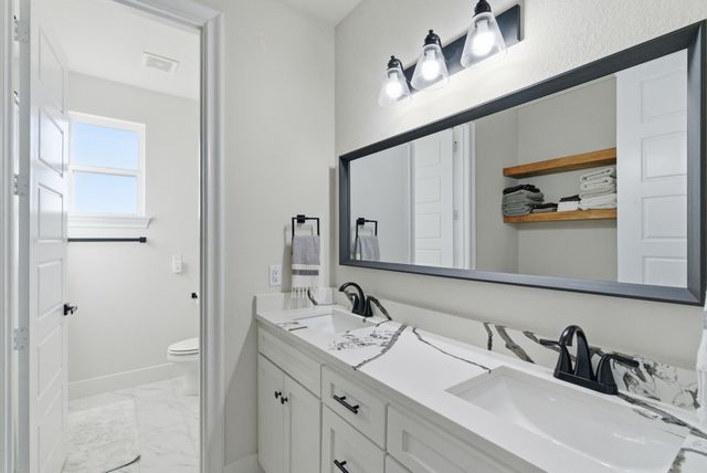 100 Buddy Court, Millsap, TX 76066