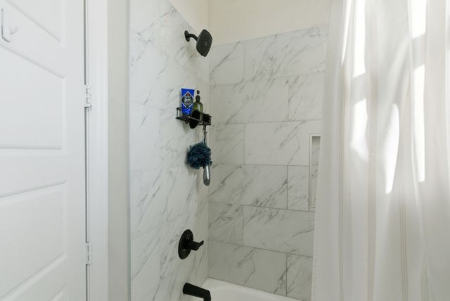 100 Buddy Court, Millsap, TX 76066