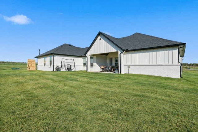 100 Buddy Court, Millsap, TX 76066