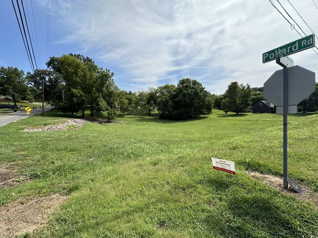 528 Pollard Rd, Clarksville, TN 37042