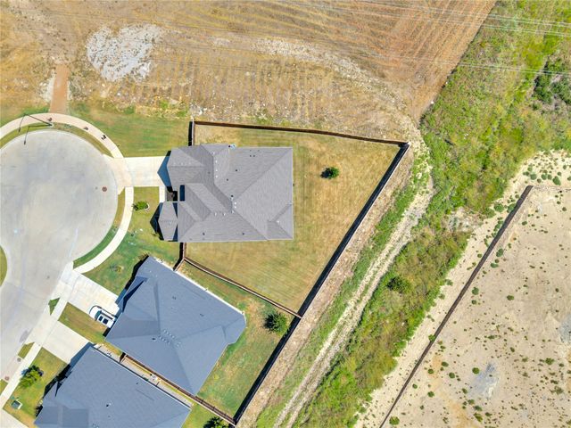 5884 Turner May Drive, Fort Worth, TX 76126