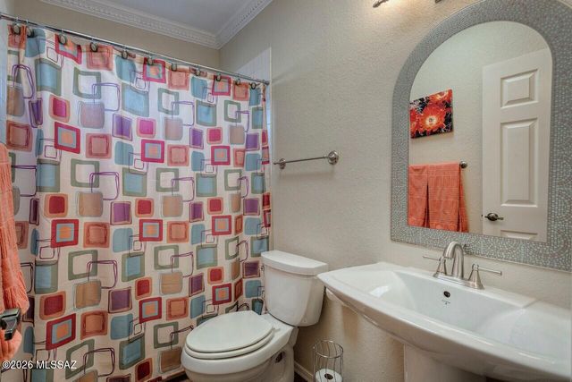 101 W Calle Frambuesa, Green Valley, AZ 85614