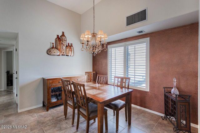 101 W Calle Frambuesa, Green Valley, AZ 85614