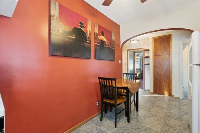 1200 33rd Street SE, Cedar Rapids, IA 52403