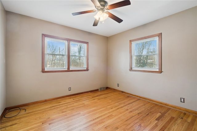 1200 33rd Street SE, Cedar Rapids, IA 52403