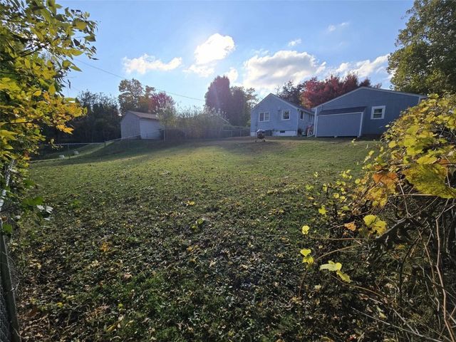 1200 33rd Street SE, Cedar Rapids, IA 52403