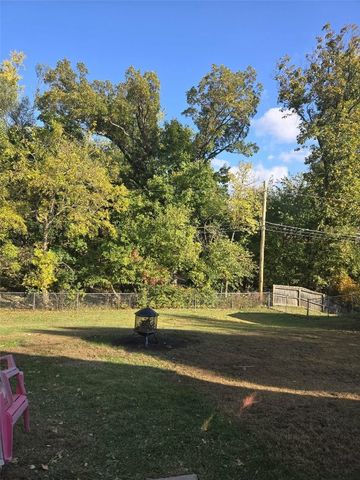 1200 33rd Street SE, Cedar Rapids, IA 52403