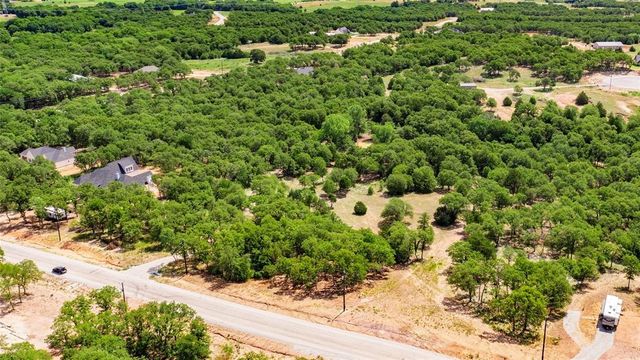 310 Rolling Bend, Alvord, TX 76225