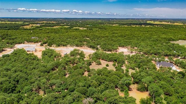 310 Rolling Bend, Alvord, TX 76225