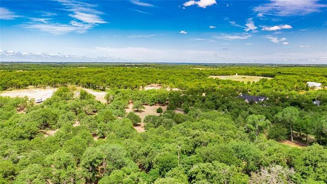 310 Rolling Bend, Alvord, TX 76225